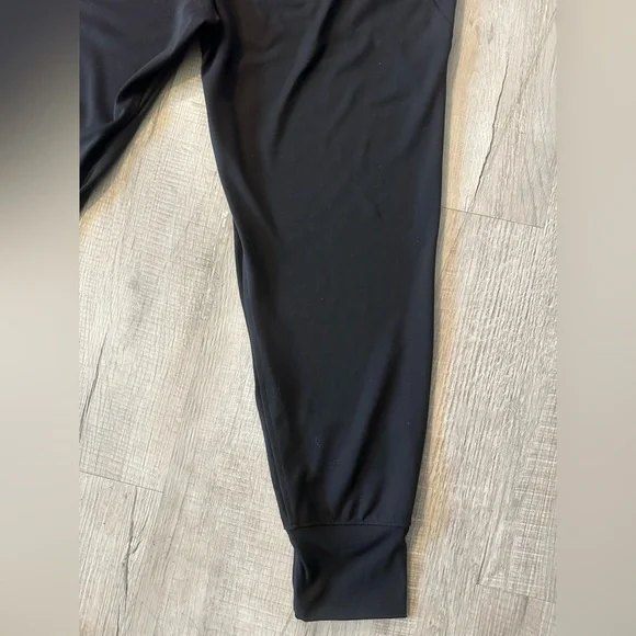 Athleta Black Venice High Rise Jogger in Size Large - Picture 12 of 15